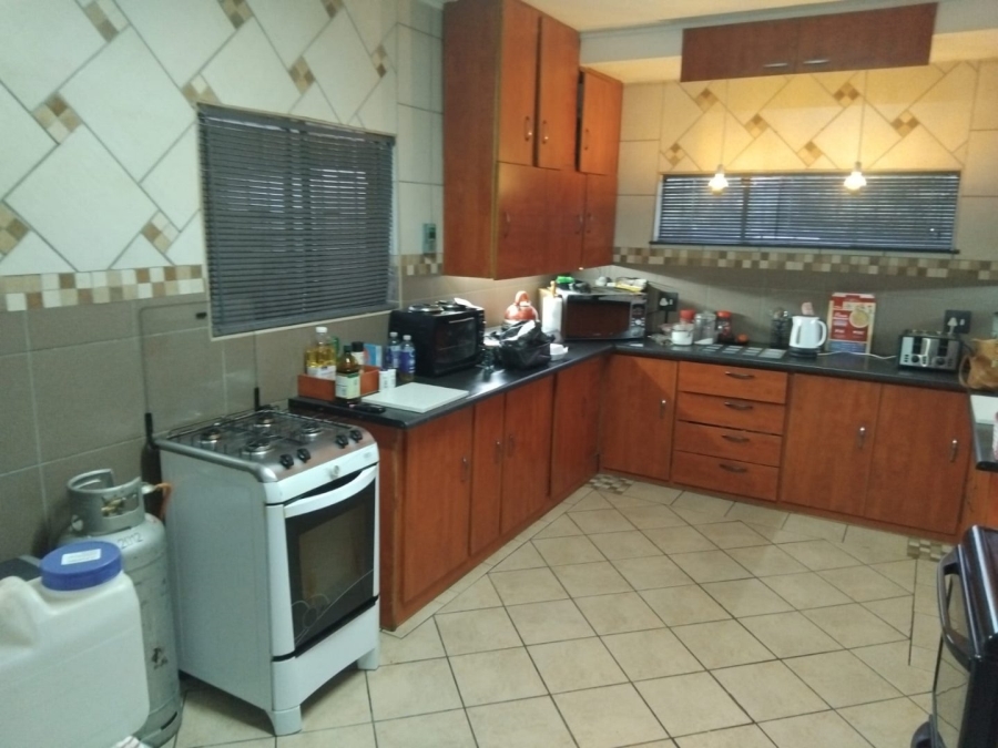 4 Bedroom Property for Sale in Lourenspark North West